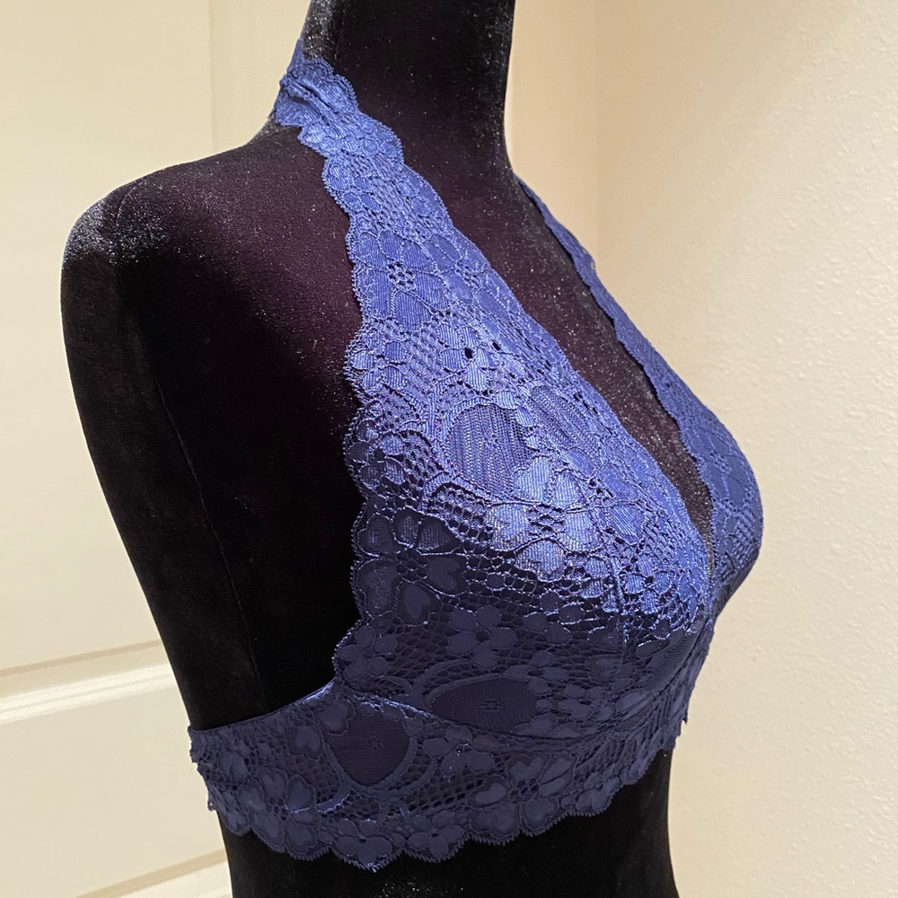 Bralette - Picture 2 of 4